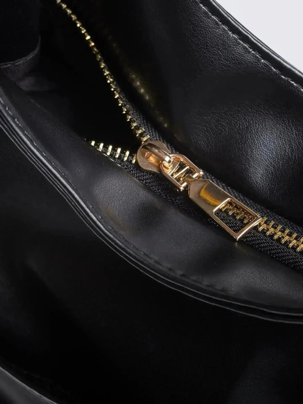 Noir Essence | Bolso Valentina Montes
