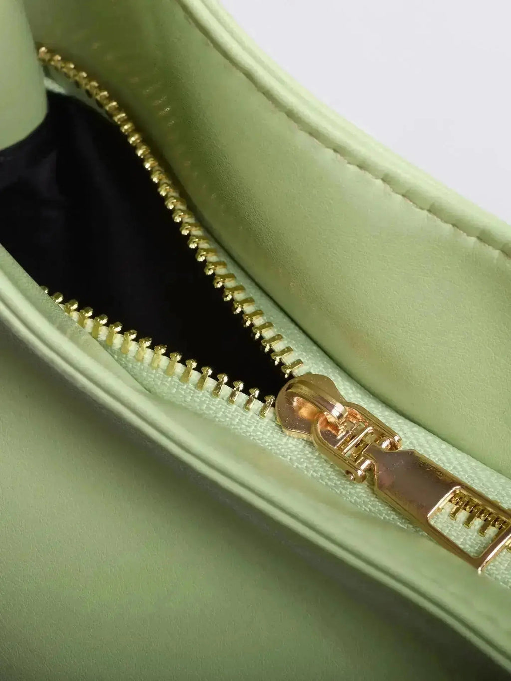 Noir Essence | Bolso Valentina Montes