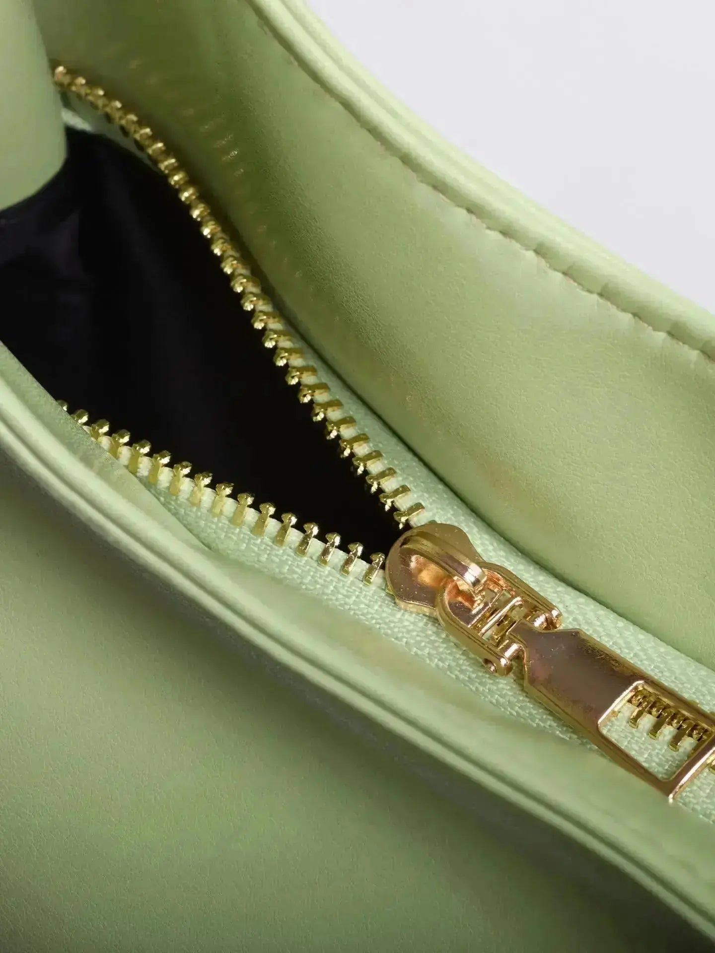 Noir Essence | Bolso Valentina Montes