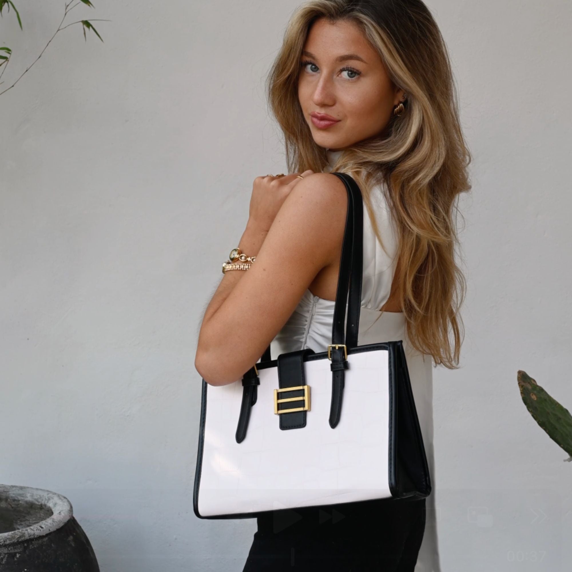 Clara | Bolso Croc Tote Blanco y Negro